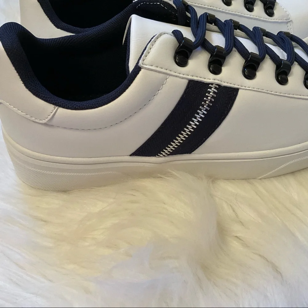 Journee Collection Arden Sneakers - New in Box - Size 8 - White / Navy - Picture 11 of 16